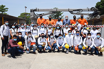 Group photo of participating students and NRC trainers 